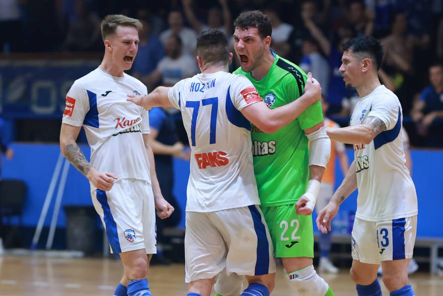 Četvrta utakmica finalne serije za prvaka Hrvatske u futsalu između Osijeka i Novog Vremena