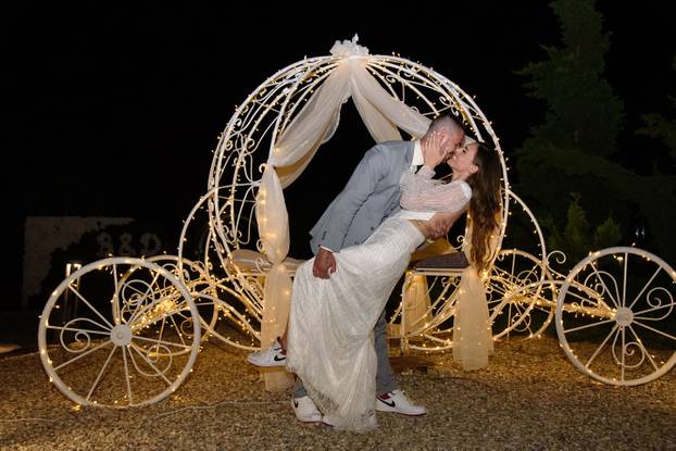 FOTO Pogledajte sjajne tetovaže golmana 'vatrenih'. Jedna ima posebno i duboko značenje...