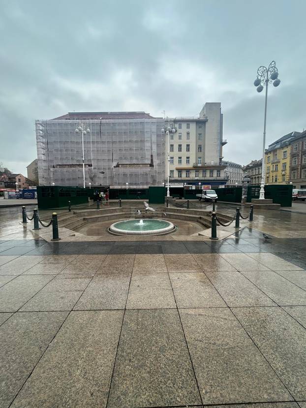 FOTO Ovo su adventske kućice na trgu, kako vam izgledaju?