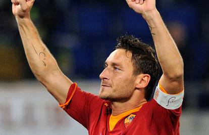 Slavlje Rome i Juventusa: Totti se upisao u povijesti Serie A