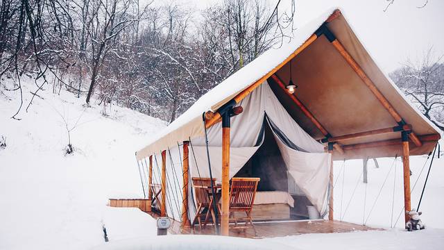 Snježni glamping: Prijedlozi za fantastične izlete po Sloveniji