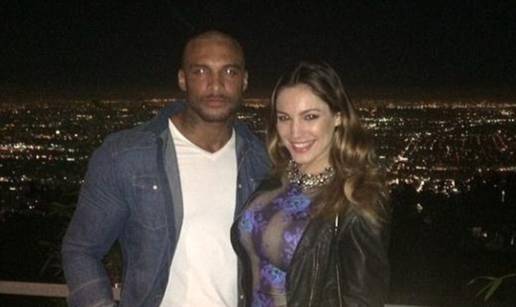 Zaručnik Kelly Brook samo što se pojavi dobije 19 tisuća kuna