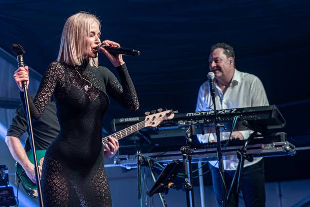 Žminj: Koncert Jelene Rozge za Valentinovo 