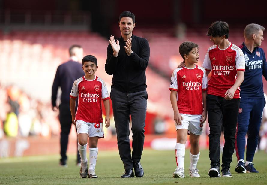 Arsenal v Wolverhampton Wanderers - Premier League - Emirates Stadium