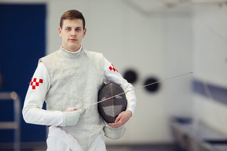 Svjetski juniorski prvak u macevanju - Petar Files iz Hrvatske