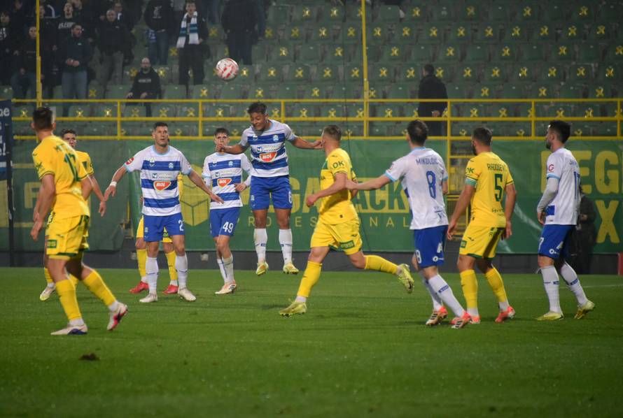 Pula: Susret Osijeka i Istre u 25. koliu SuperSport HNL-a