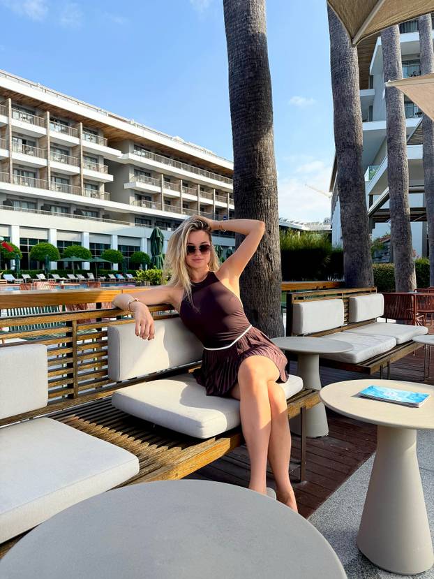 FOTO Bivša 'trofejna djevojka' otkrila mračnu stranu glamura