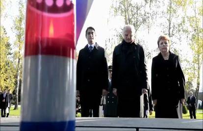 Hrvatska groblja puna, počast preminulima odali i političari