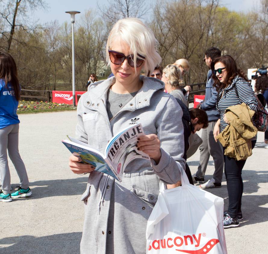 Mirković: U novim tenisicama trčim za kćerima i za srećom