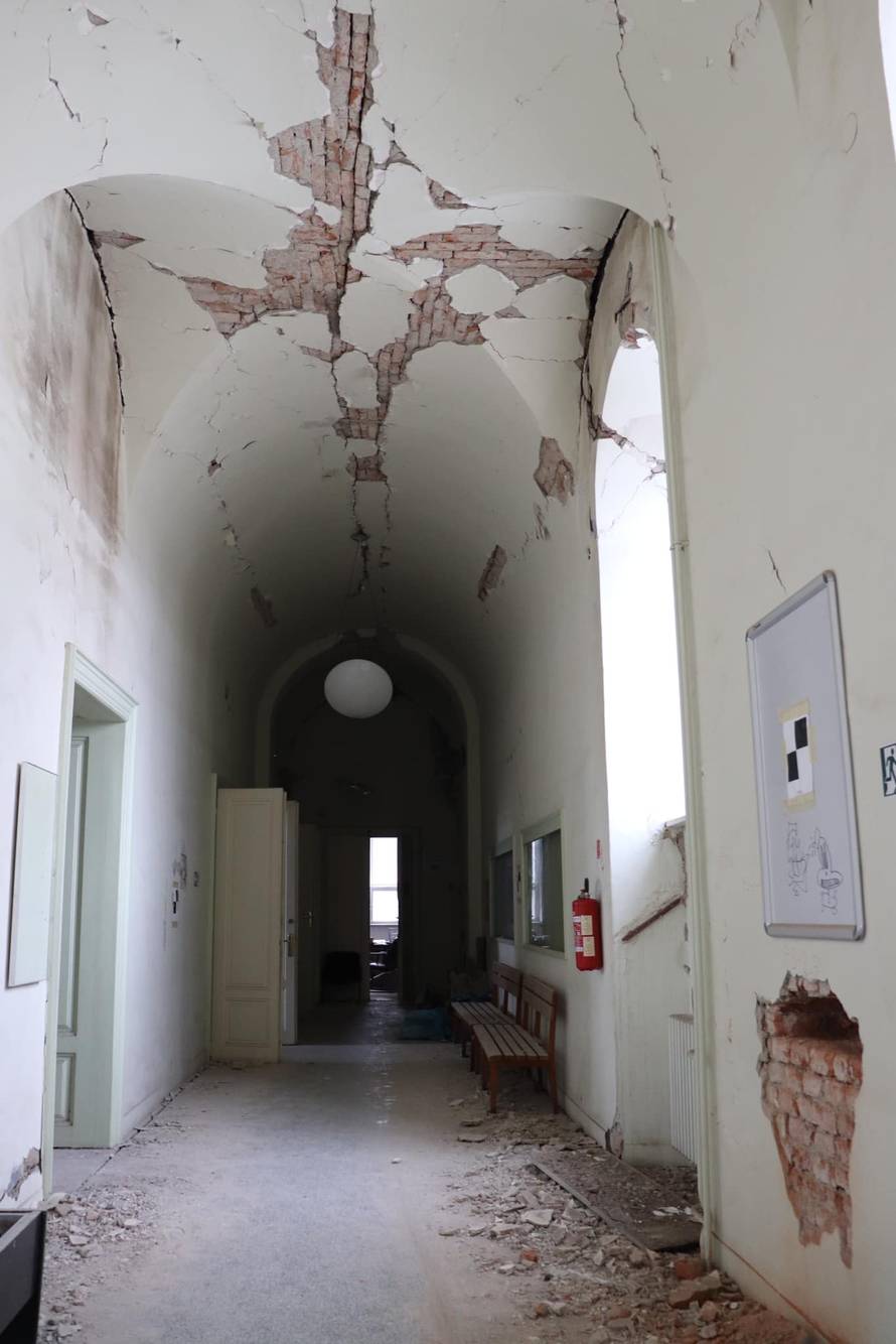 Dekan Pravnog fakulteta u Zagrebu: Kako je moguće da obnova zgrade još nije počela?!