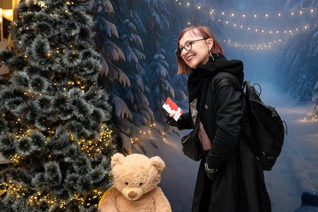 Zagreb: Svečana premijera Božićne predstave "A, gdje su lampice?" u kazalištu Trešnja