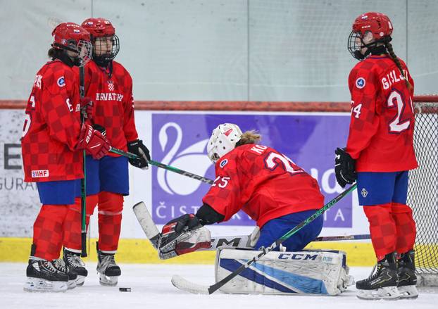 Zagreb:  Susret Hrvatske i Srbije na Svjetskom prvenstvu u hokeju za žene divizije III
