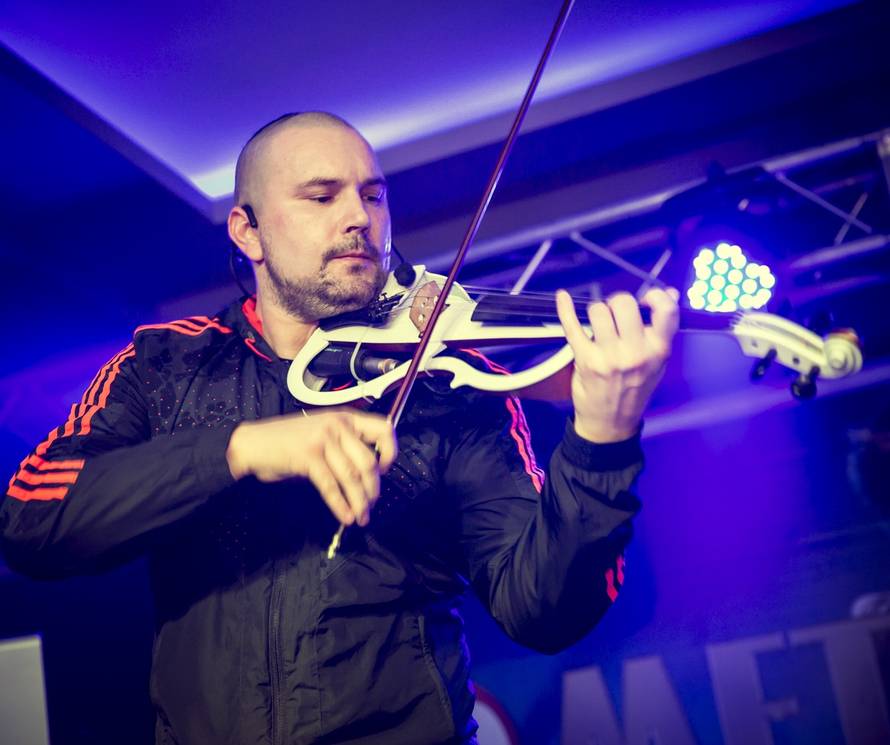 Minea i Ivana Banfić razvalile: 'Vratile ste nas u devedesete...'