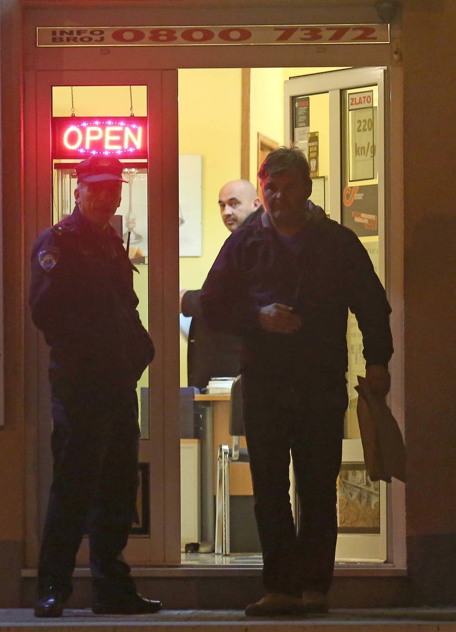Opljačkao ured za otkup zlata u Šibeniku, policija ga traži