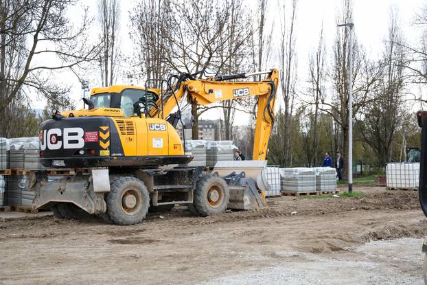 Zagreb: Bageri na savskom nasipu
