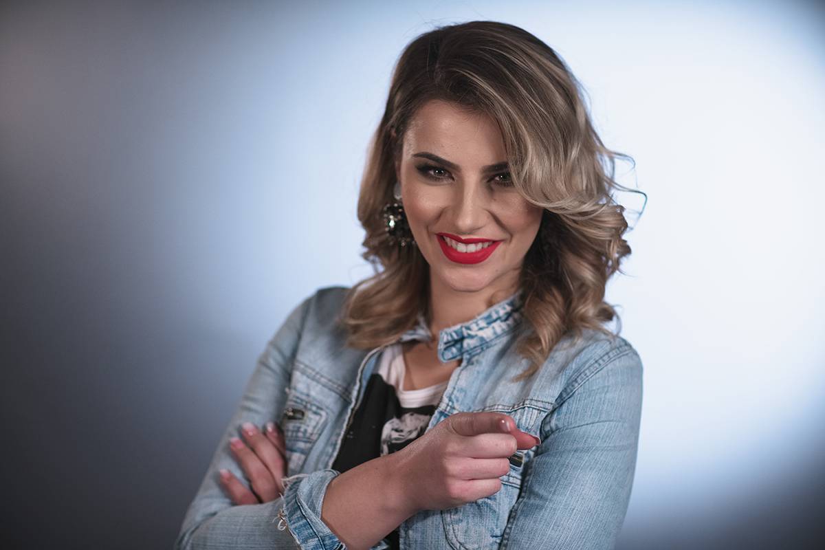 Osječka nada  Adrijana Baković objavila je svoj  prvi singl i spot
