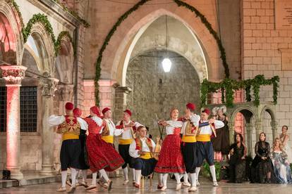 Dubrovnik: Svečano otvaranje 74. Dubrovačkih ljetnih igara ispred crkve sv.Vlaha.
