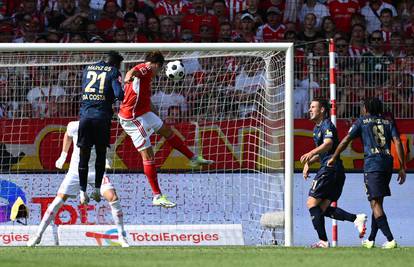 VIDEO Union napunio Mainz! Rijetko viđeni hat-trick glavom, Juranović susret gledao s klupe