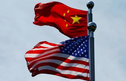 Bacio hard disk u smeće: Uhitili Kineza u SAD-u zbog sumnje u  "prijenos osjetljivog softvera"