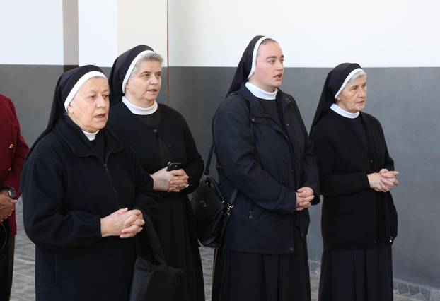 Šibenik: Na blagdan Svih svetih misno slavlje predvodio je mons. Tomislav Rogi?