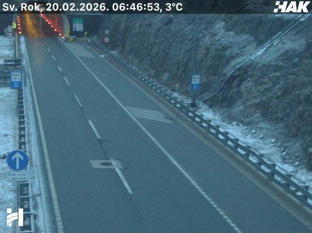 FOTO Snijeg pada u Gorskom kotaru, Lici i na sjeveru. Nema pravca do Rijeke za šlepere