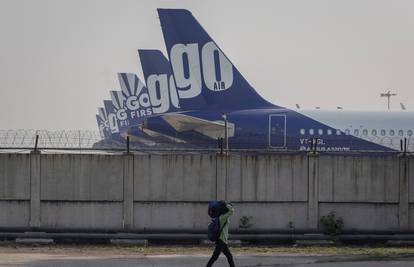 Urušio se krov u zračnoj luci u New Delhiju, jedan čovjek je poginuo, letove su otkazali