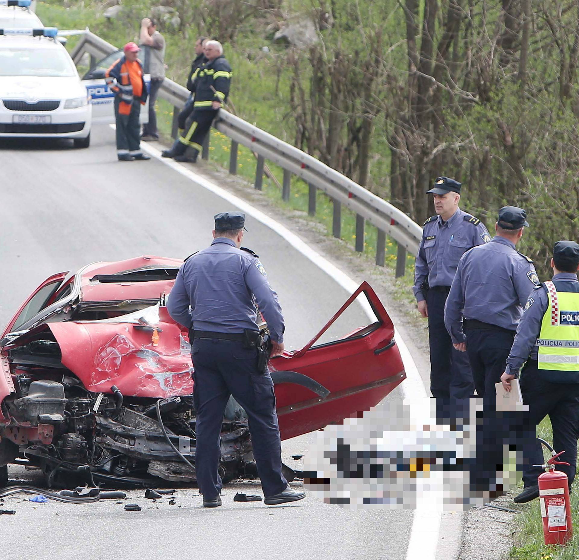 U sudaru kamiona i auta kod Slunja poginuo 62-godišnjak