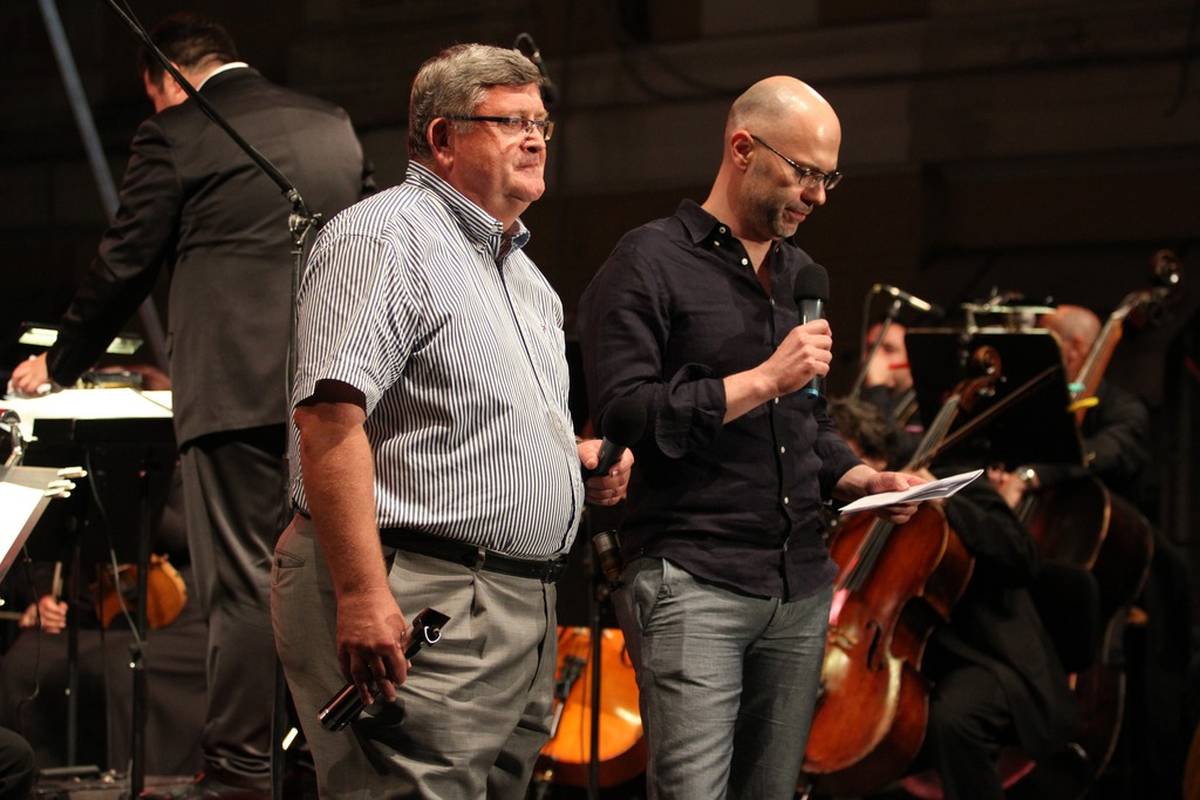 Aktivistica Obersnela gađala jajima, pogodila violinisticu