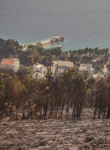 Opo&zcaron;areni Omi&scaron; i okolica 