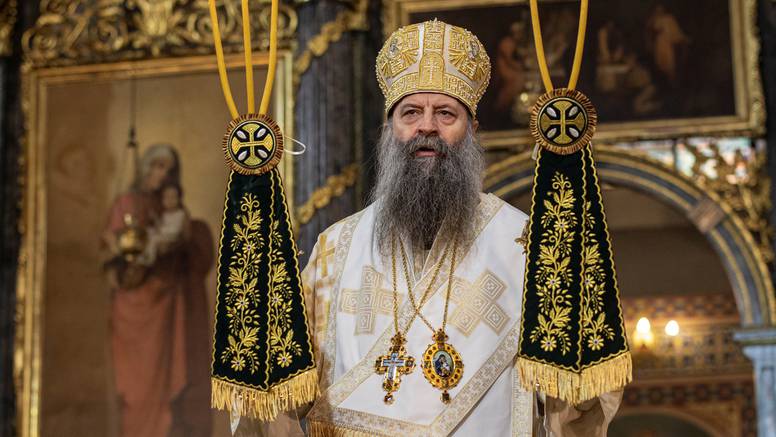 Patrijarh Srpske pravoslavne crkve Porfirije dobio koronu