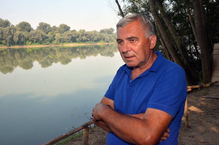 Slavonski Å amac: Potraga za nestalim u Savi