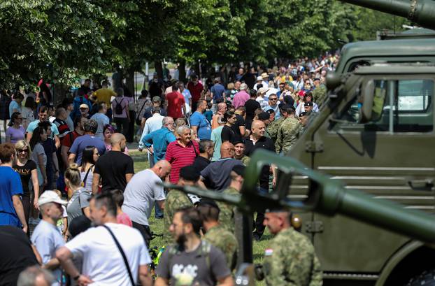 Zagreb: Izložba vojne opreme i naoružanja Hrvatske vojske na Jarunu