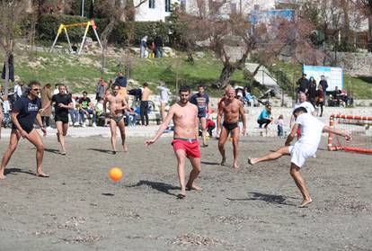 Split: Graðani uživaju u prvom proljetnom vikendu