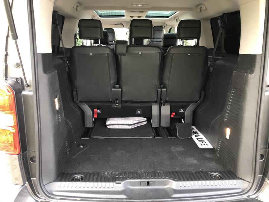 Testirali smo Zafiru koja je sada kombi, ali bolja  nego ikad