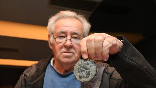Daruvar: Željko Rek, arheolog amater, u svojoj zbirci ima mnogo pronađenih izuzetno rijetkih i vrijednih predmeta