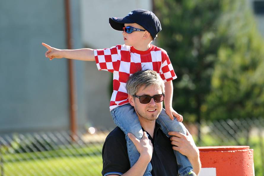 Međimurci uz 'vatrene': Čak 5 tisuća ljudi na prvom treningu