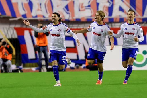VIDEO Hajduk - Osijek 2-0: 'Bili' nadigrali 'bijelo-plave' i odvojili se na vrhu! Zaigrao i Livaja