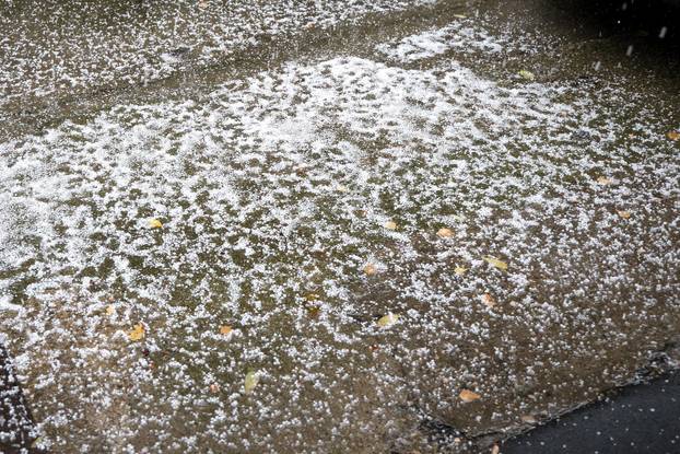 Zagreb: Jaka tuča pogodila Zagreb