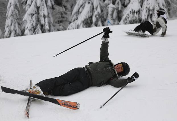 Zagreb: Započela skijaška sezona na Sljemenu 