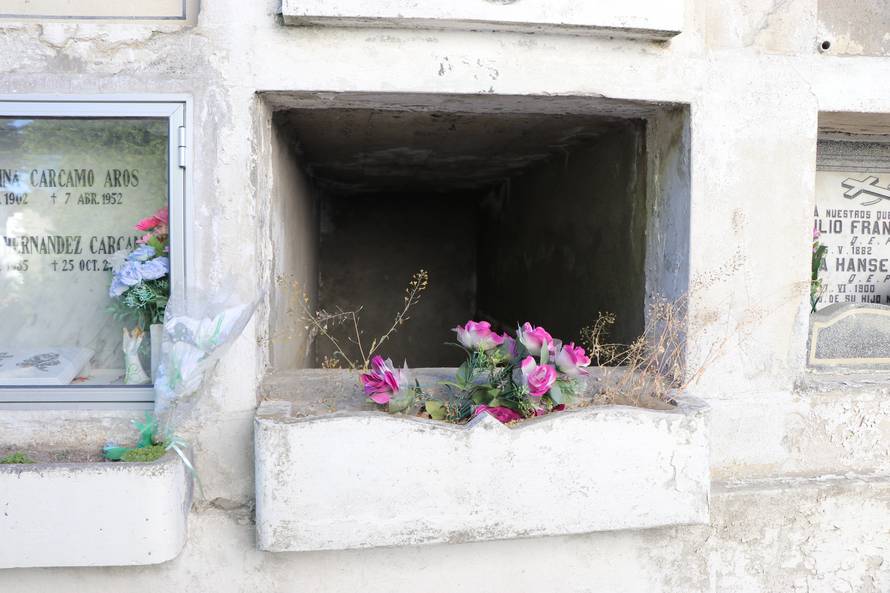 Vjetar nemilice dere, psi šeću i centrom, a napojnicu traže svi