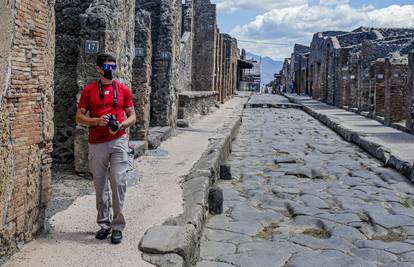 Ograničava se broj dnevnih turista u Pompejima: 'Stanje sa posjetiteljima postaje sve gore'