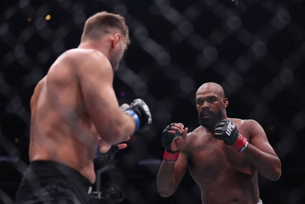 MMA: UFC 309 - Jones vs Miocoic