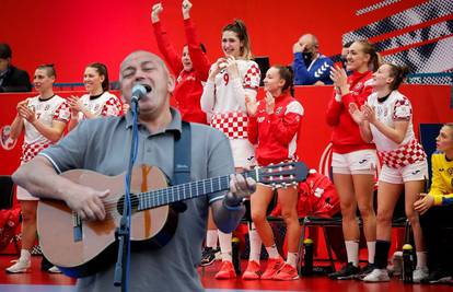 Poslušajte himnu rukometašica: 'Kraljice, kraljice, cijeli svijet sada zna kako igra Hrvatska!'