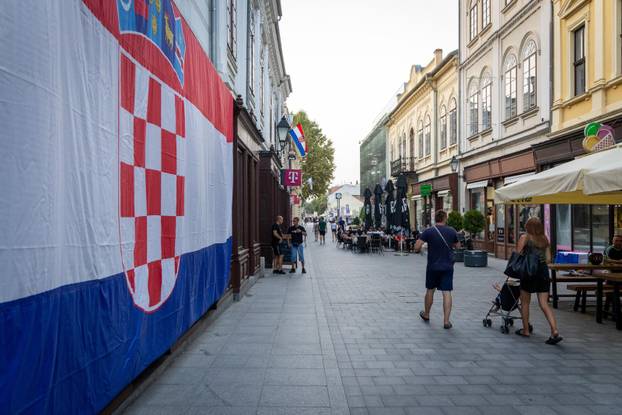 Atmosfera u Vukovaru uoči koncerta Marka Perkovića Thompsona