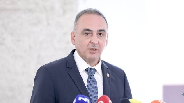 Zagreb: Mario Kapulica o slučaju HEP i izjavama Siniše Hajdaša Dončića