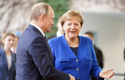 Merkel se sastaje s Putinom na godišnjicu napada na Navaljnog