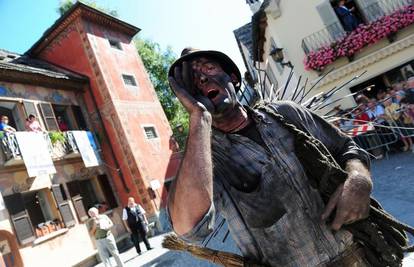 Dimnjačari održali svoju godišnju paradu u Italiji