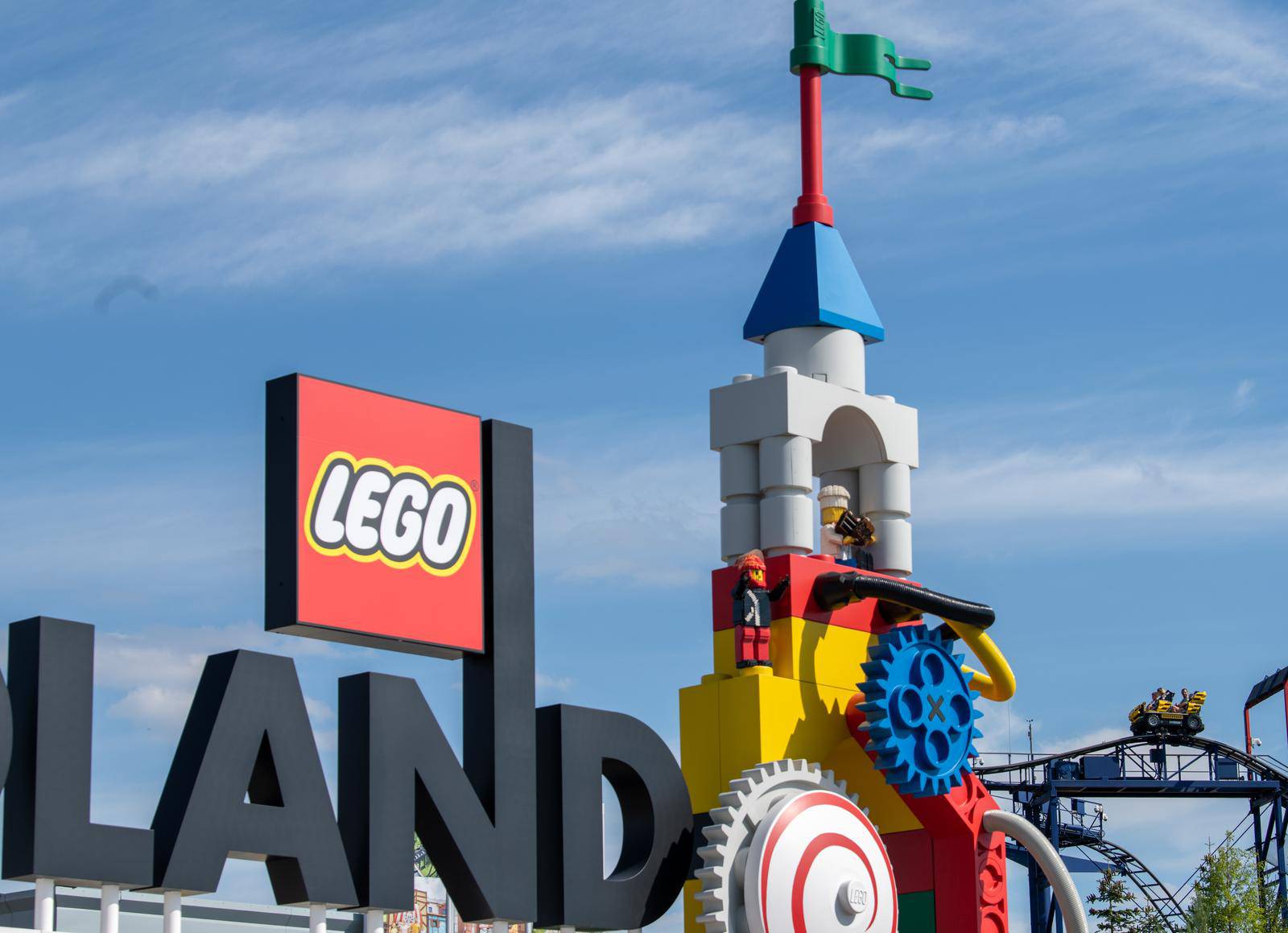 Several injured in roller coaster accident at Legoland