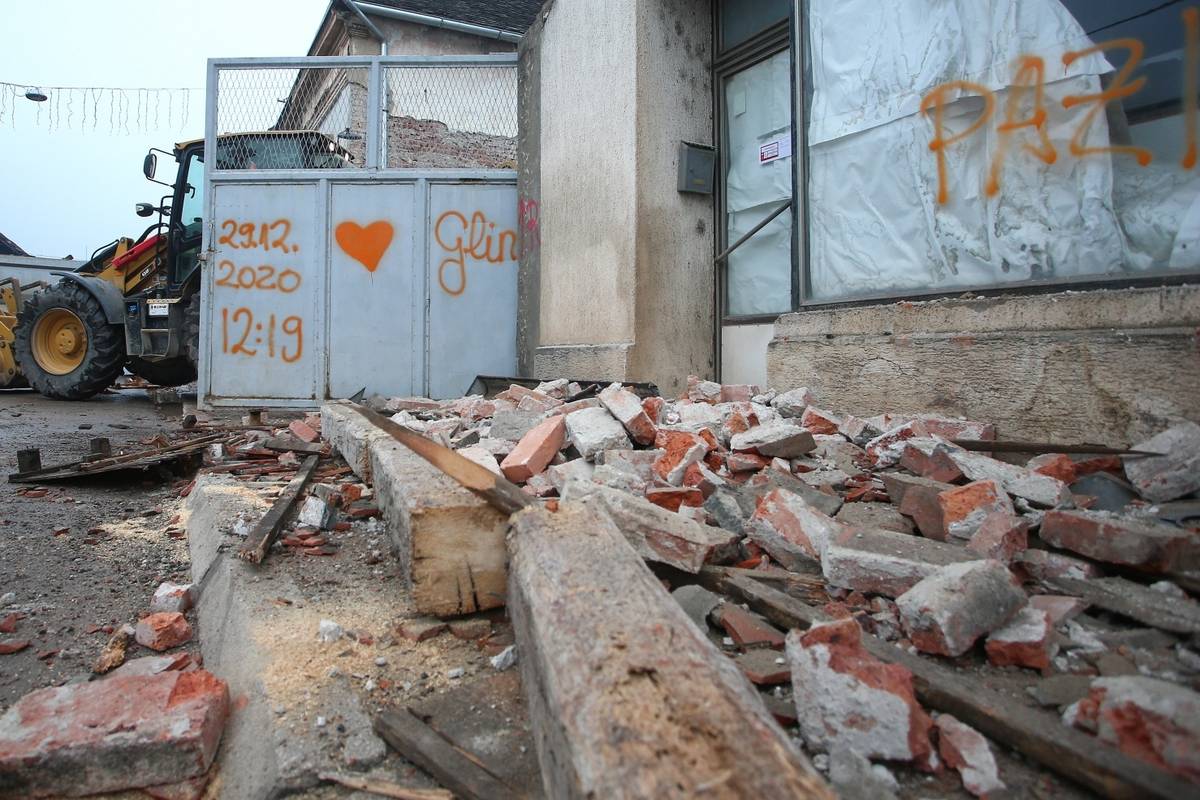 Na području Gline mnogi još uvijek nemaju vode za kupanje: Oštećeno je preko 600 bunara
