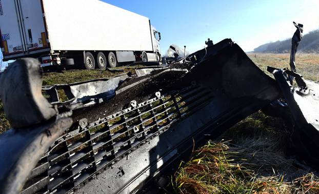 U devet prometnih nesreća na A3 ozlijeđeno 12 osoba, jedna poginula